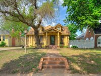 1128 North Broadway Avenue, Shawnee, OK 74801