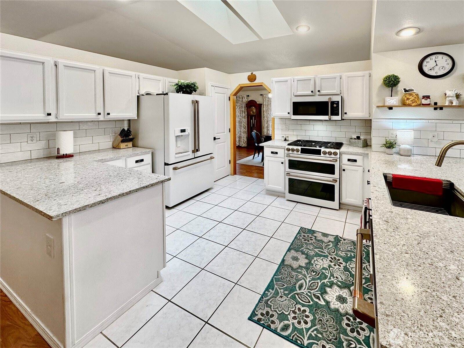 2408 Woodfield Loop SE, Olympia, WA 98501