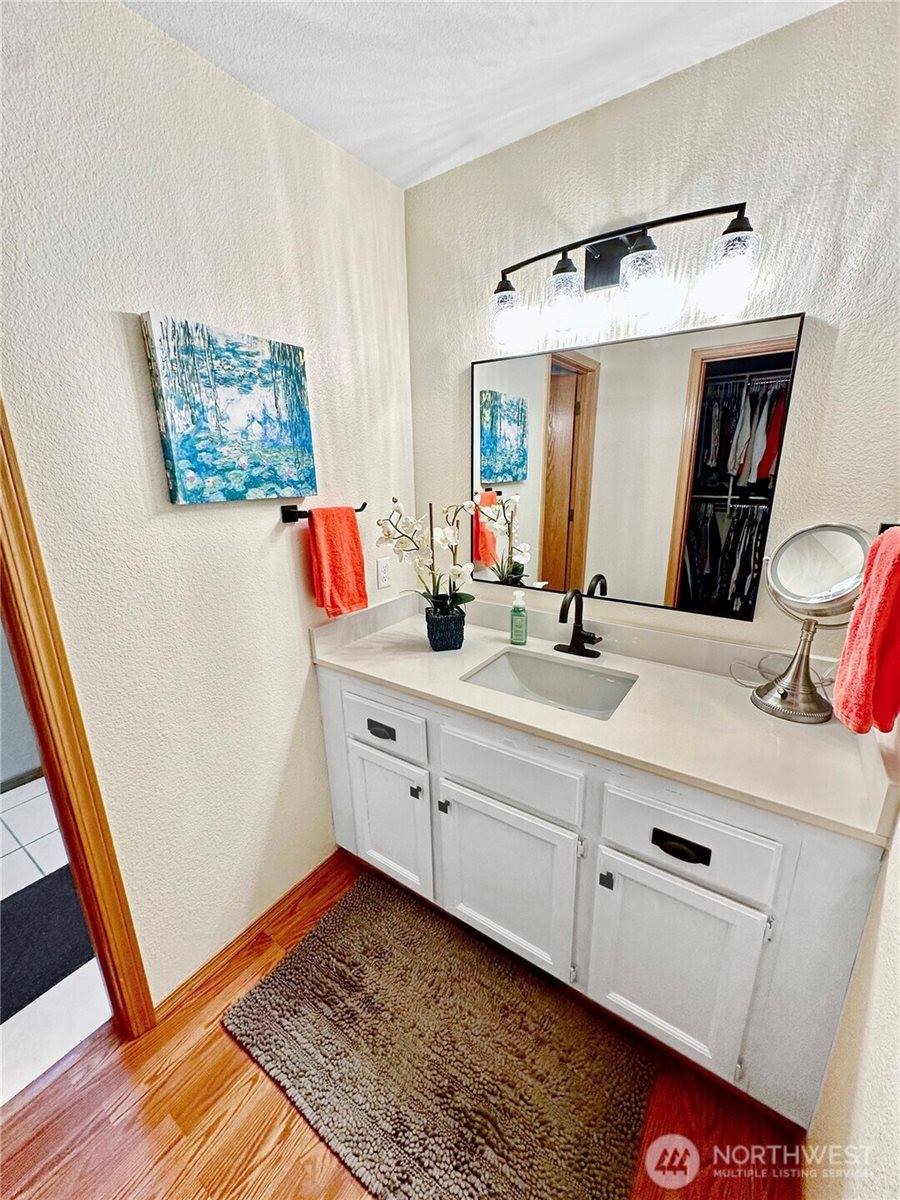 2408 Woodfield Loop SE, Olympia, WA 98501