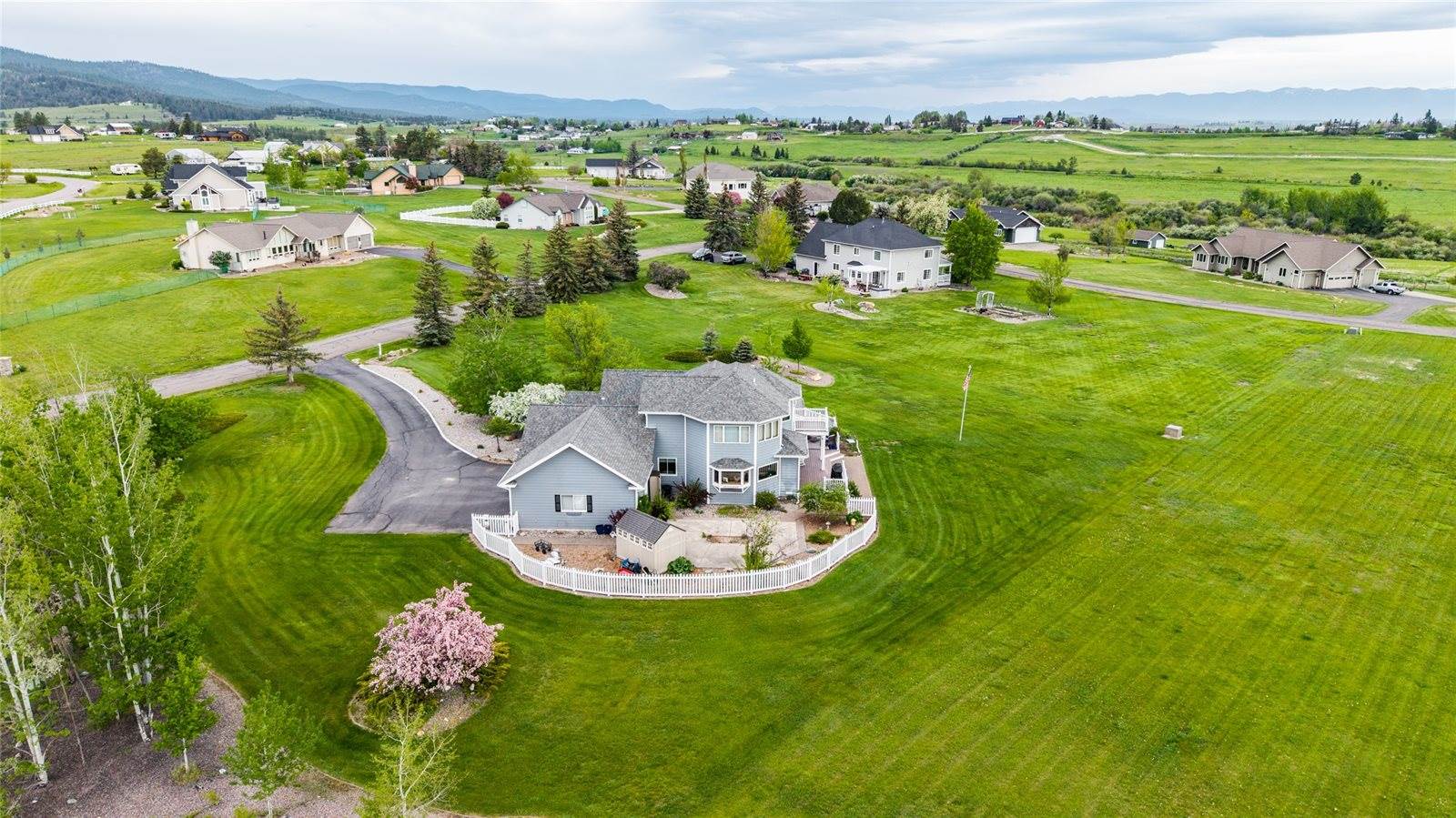1333 Creekside Drive, Kalispell, MT 59901