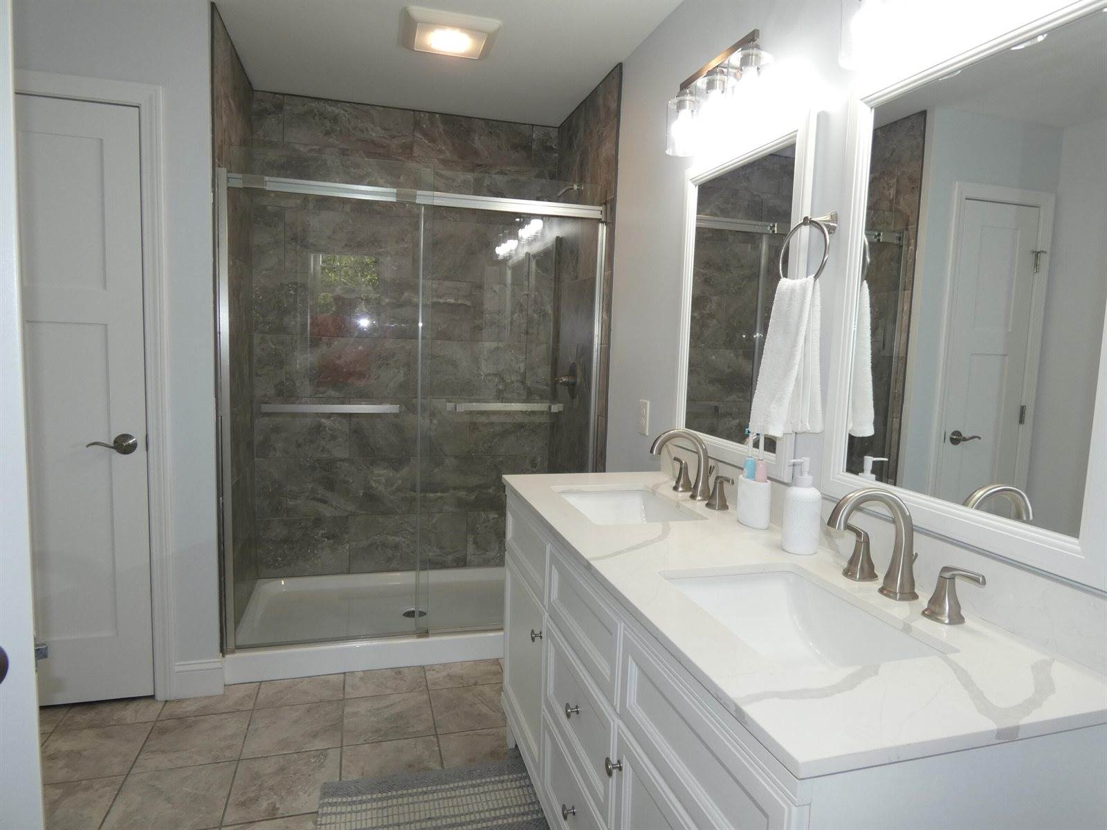51 Keenan Drive, Sidney, ME 04330