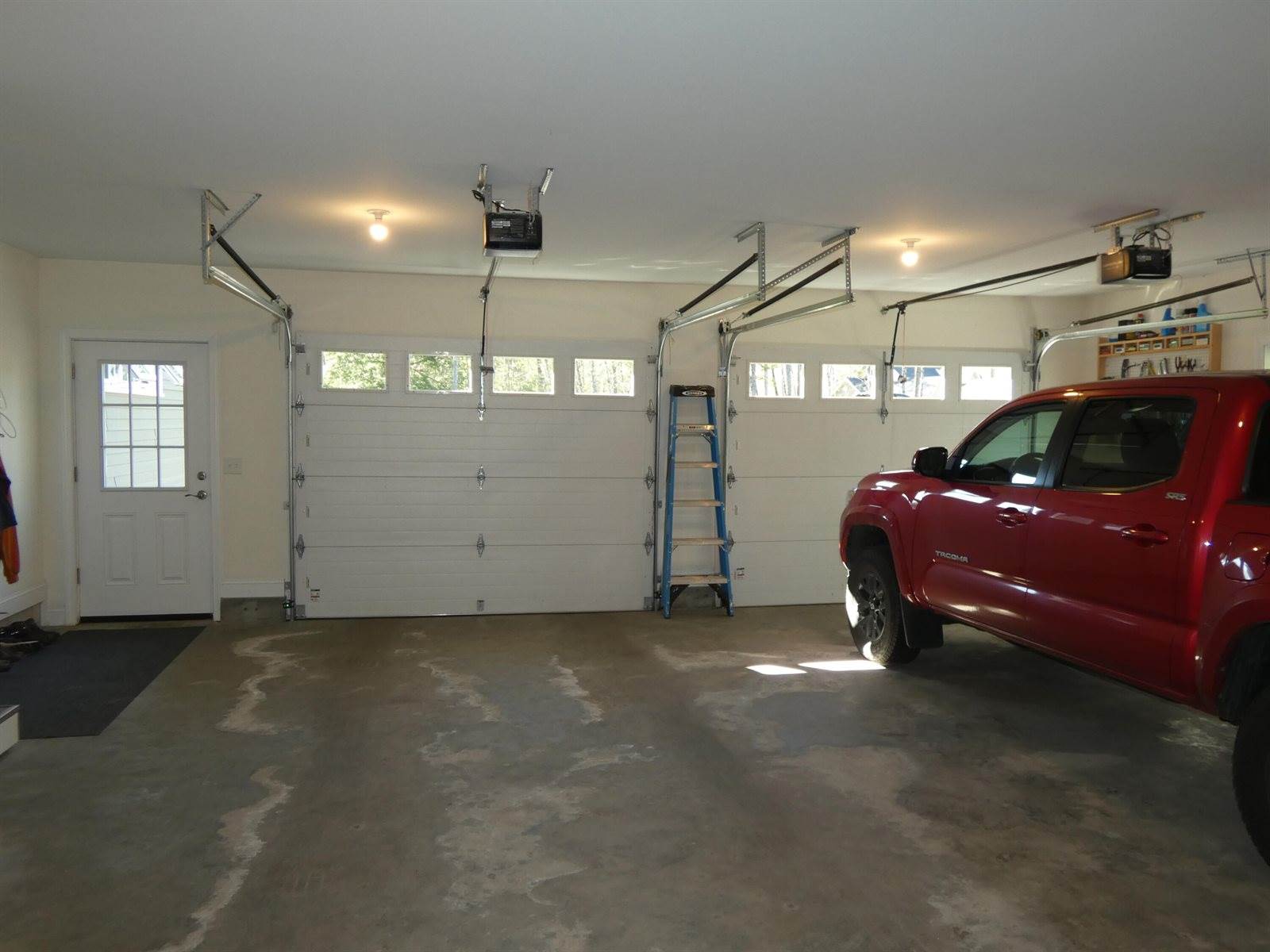 51 Keenan Drive, Sidney, ME 04330