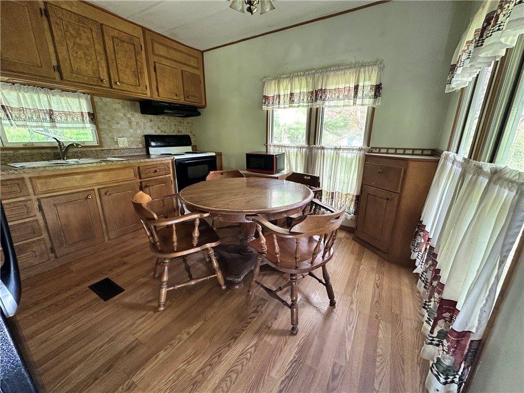 179 Sharon Rd, West Salem Township, PA 16125