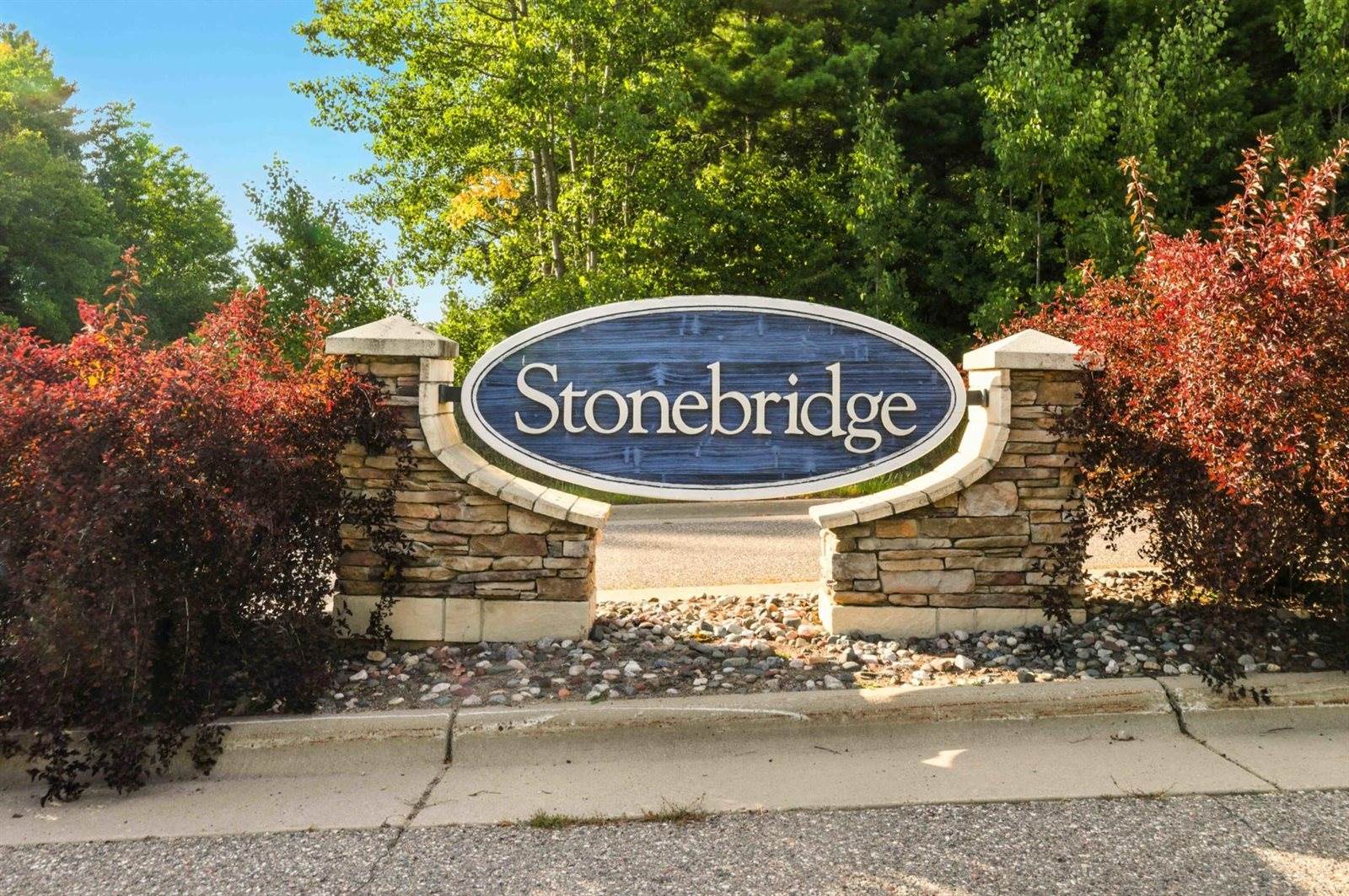 15800 Old Stonebridge Trail, Brainerd, MN 56401