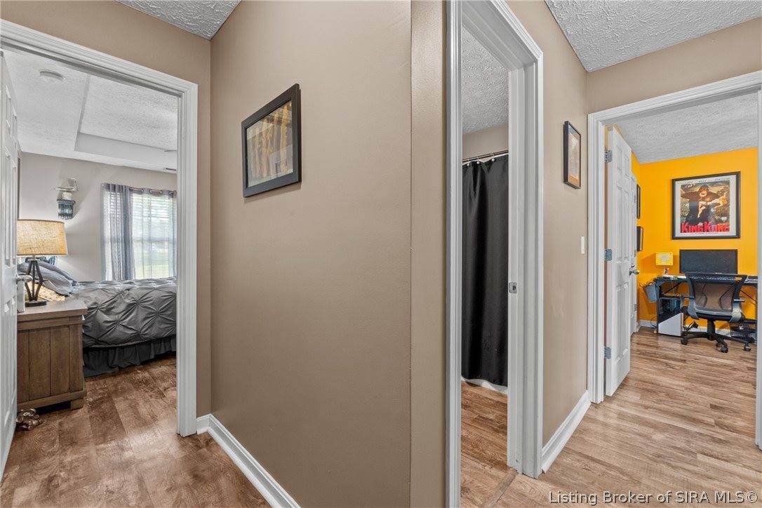 4225 Silver Glade Trail, Sellersburg, IN 47172