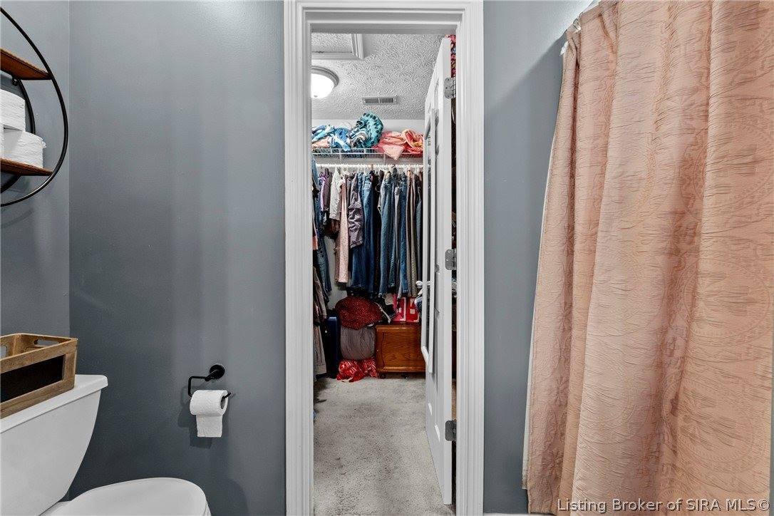 4225 Silver Glade Trail, Sellersburg, IN 47172