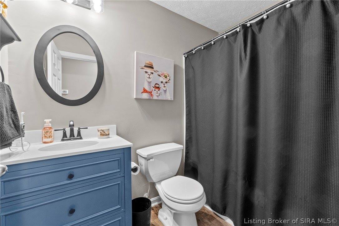 4225 Silver Glade Trail, Sellersburg, IN 47172