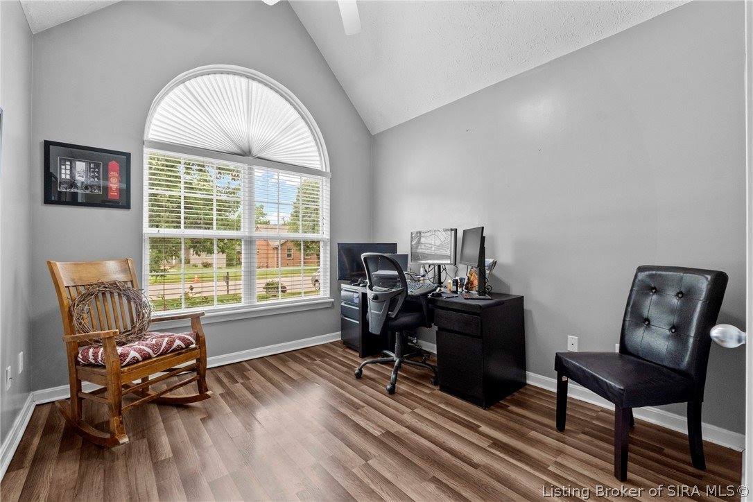 4225 Silver Glade Trail, Sellersburg, IN 47172