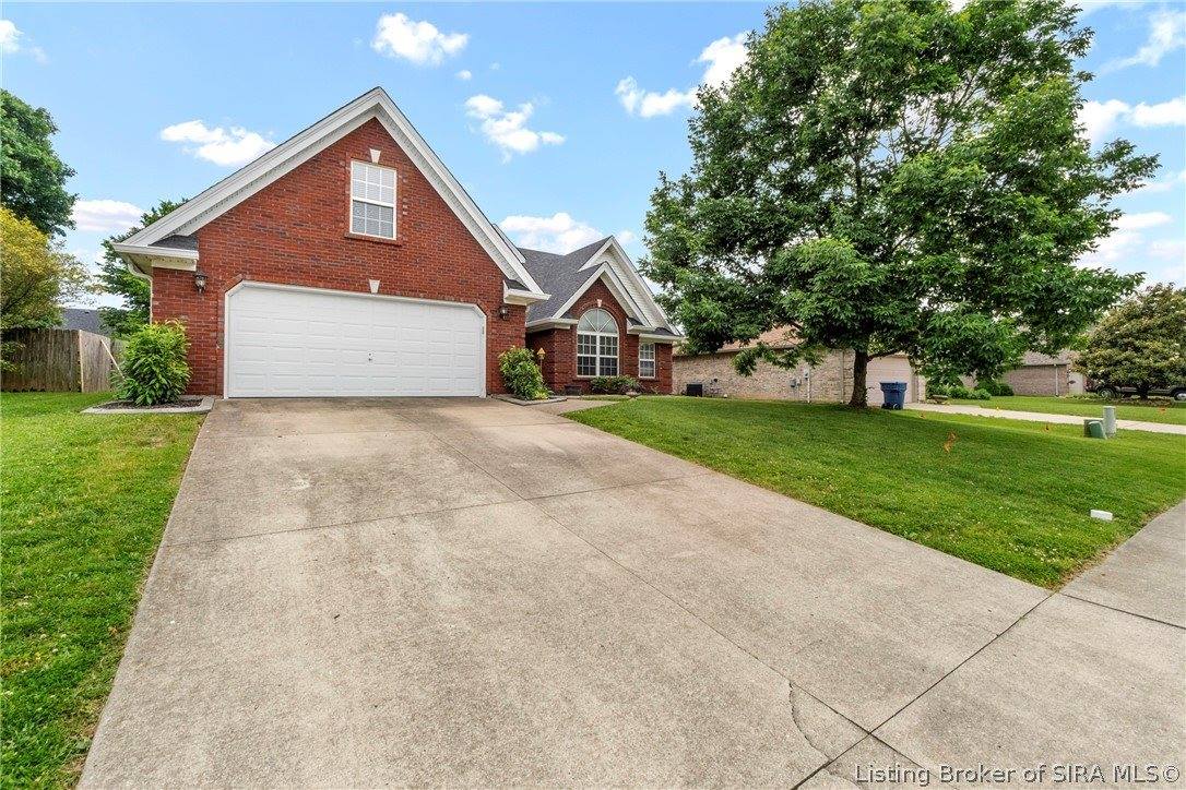 4225 Silver Glade Trail, Sellersburg, IN 47172