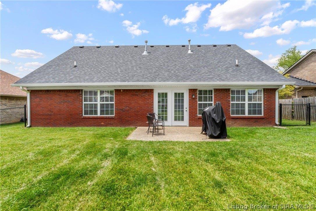 4225 Silver Glade Trail, Sellersburg, IN 47172