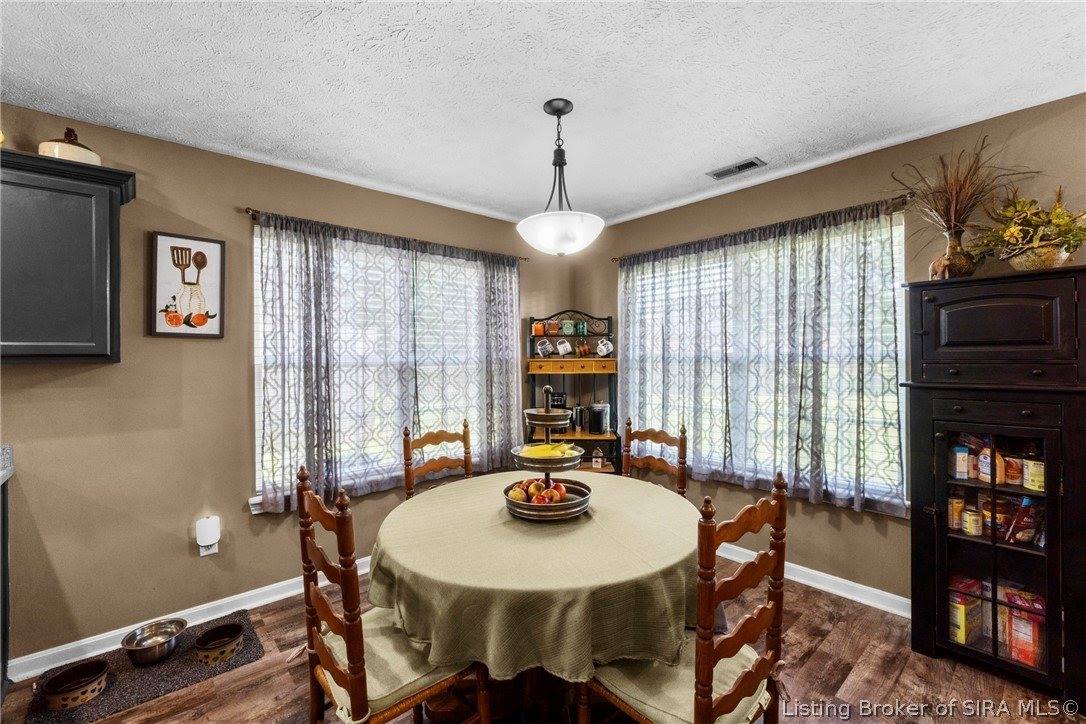 4225 Silver Glade Trail, Sellersburg, IN 47172