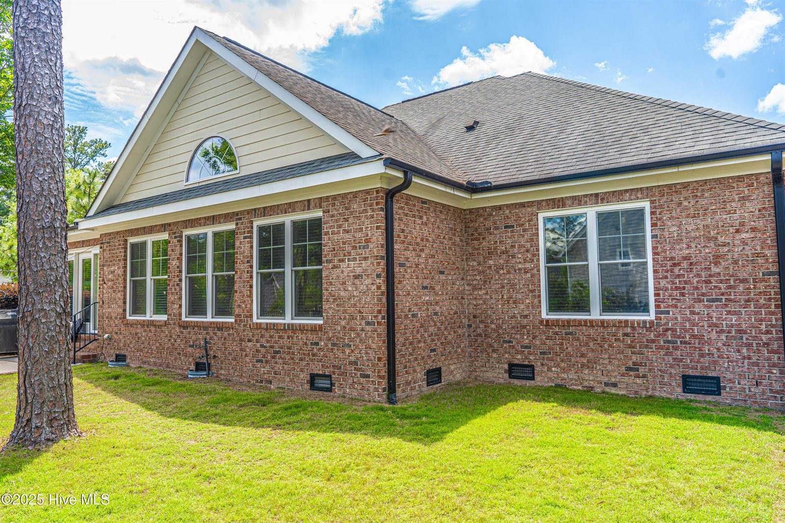 201 Sundew Court, Southern Pines, NC 28387
