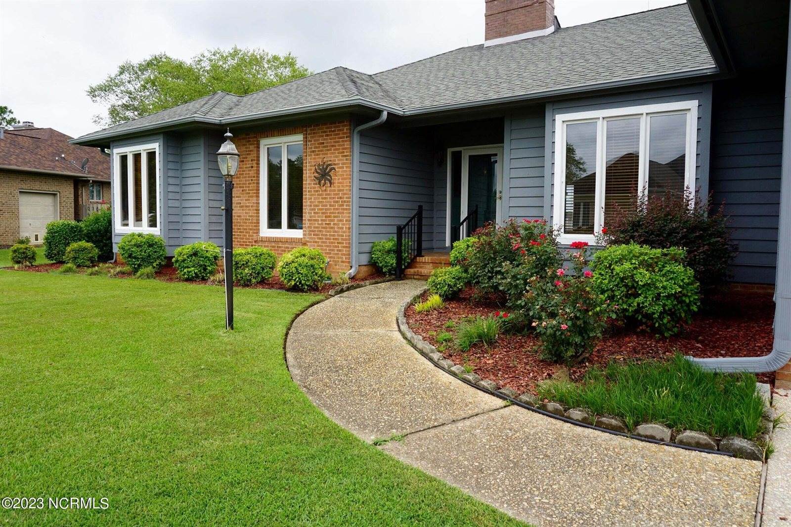 867 Castleberry Court, Vass, NC 28394