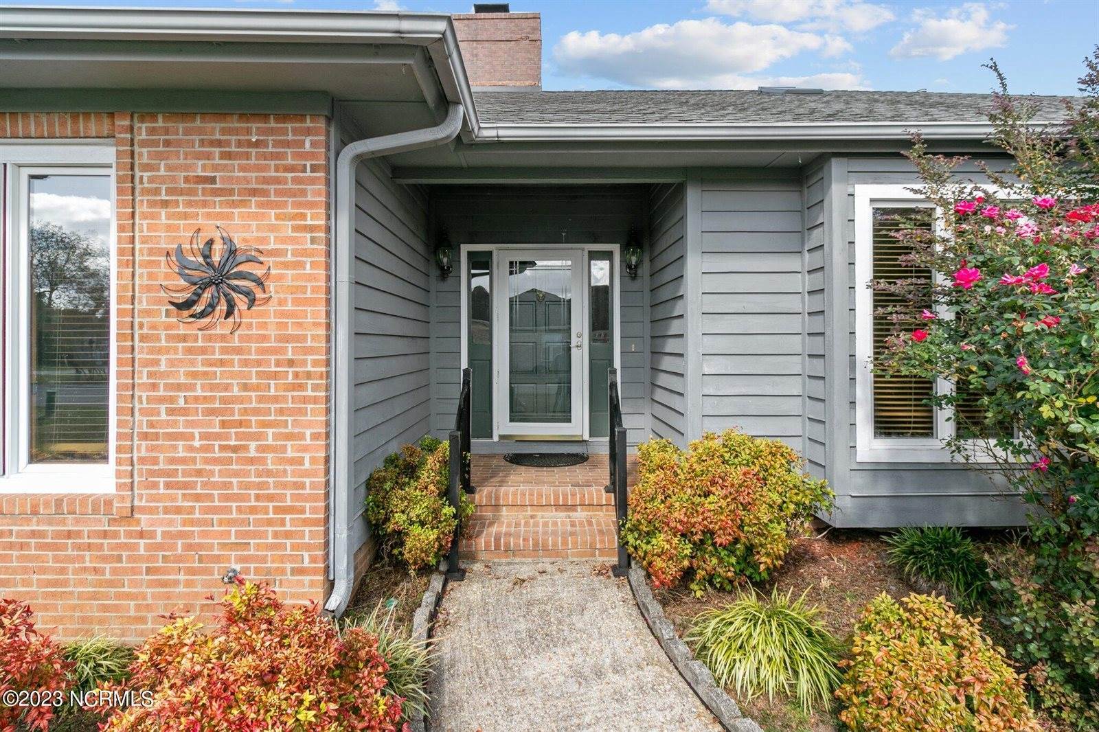 867 Castleberry Court, Vass, NC 28394