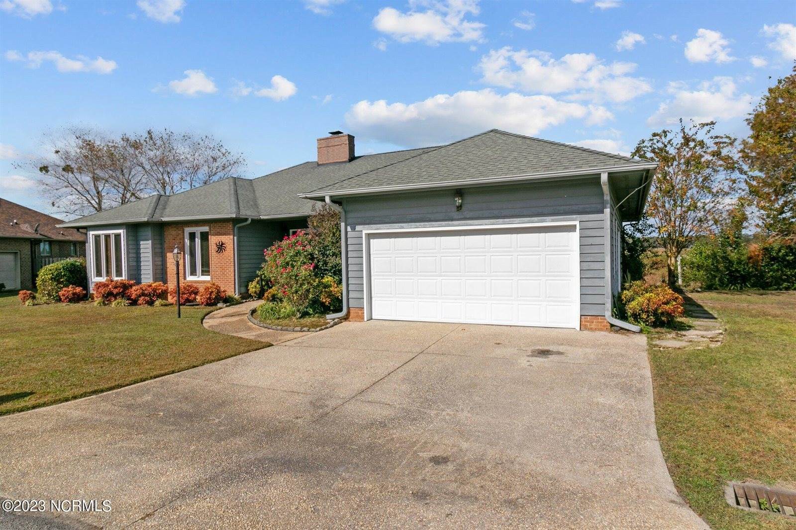 867 Castleberry Court, Vass, NC 28394