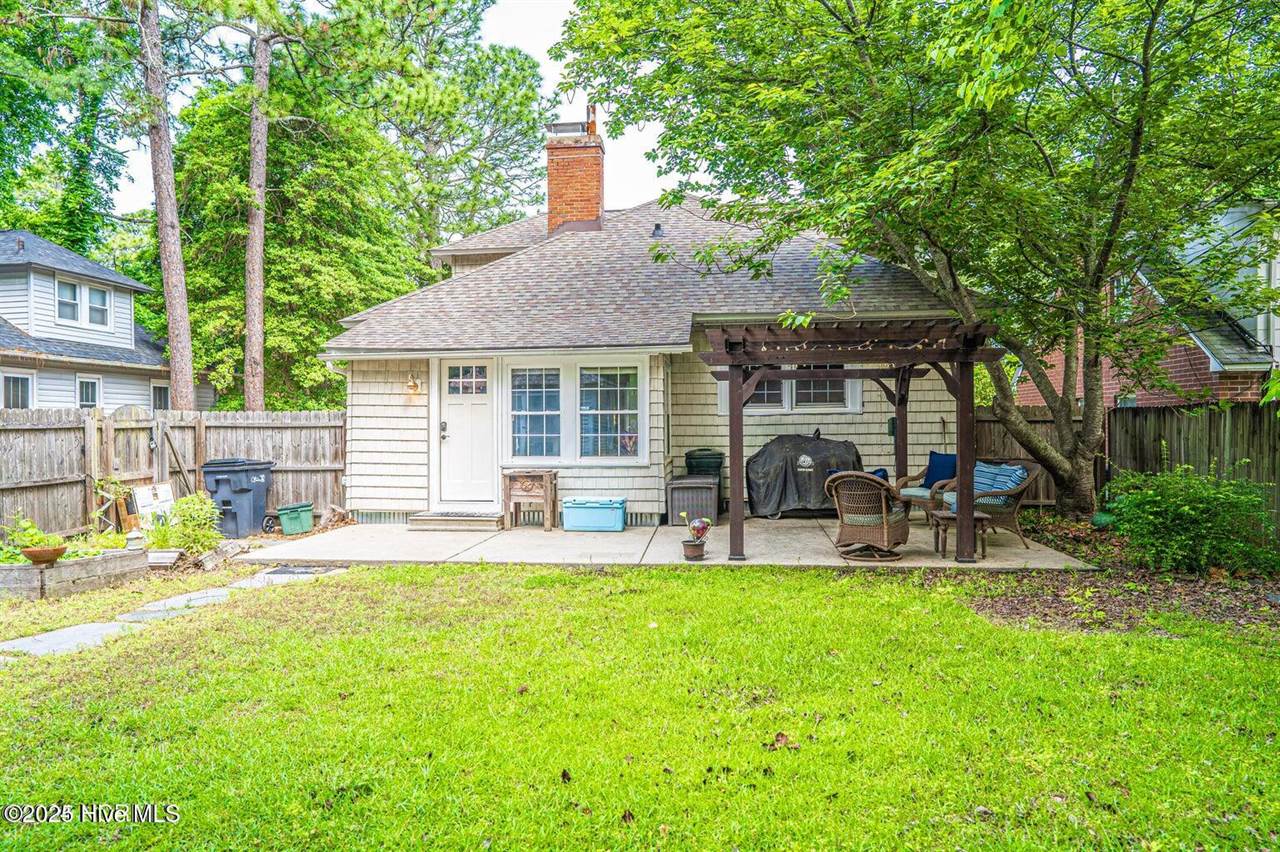 555 North May Street, Southern Pines, NC 28387