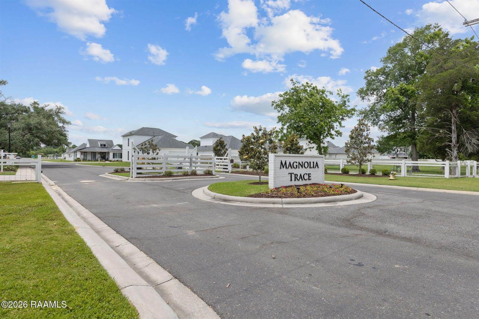 108 Shadow Bend Drive, Broussard, LA 70518