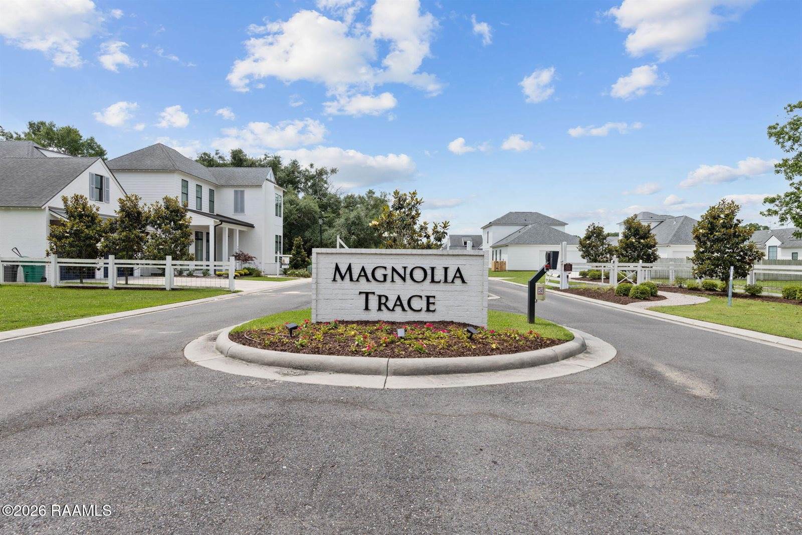 108 Shadow Bend Drive, Broussard, LA 70518