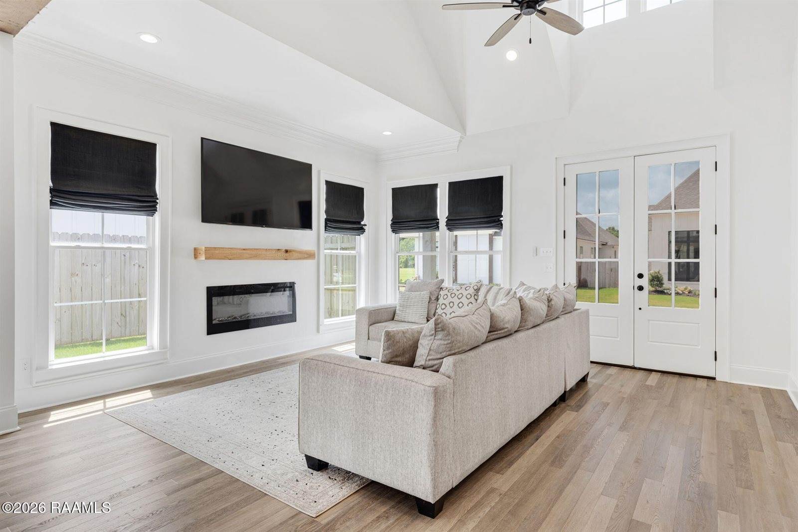 108 Shadow Bend Drive, Broussard, LA 70518