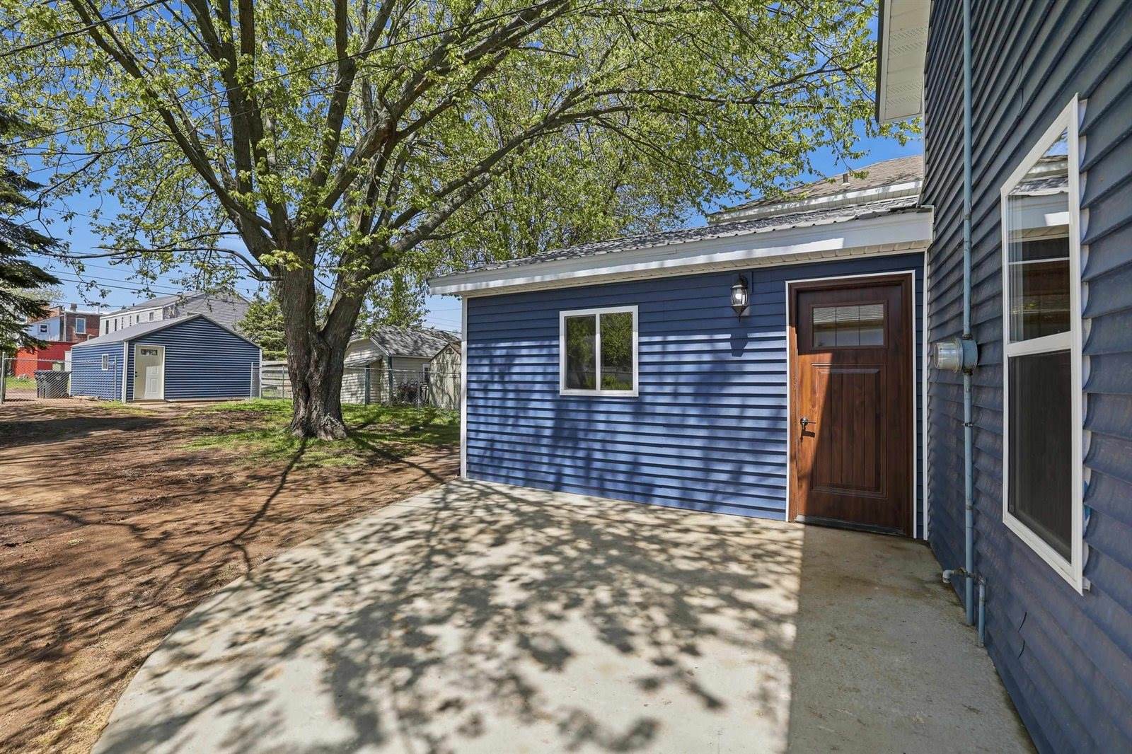 310 N Maple Avenue, Marshfield, WI 54449