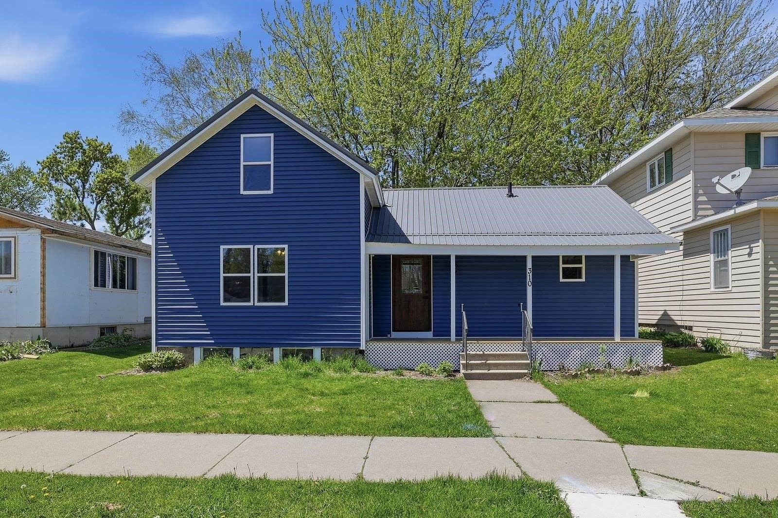310 N Maple Avenue, Marshfield, WI 54449