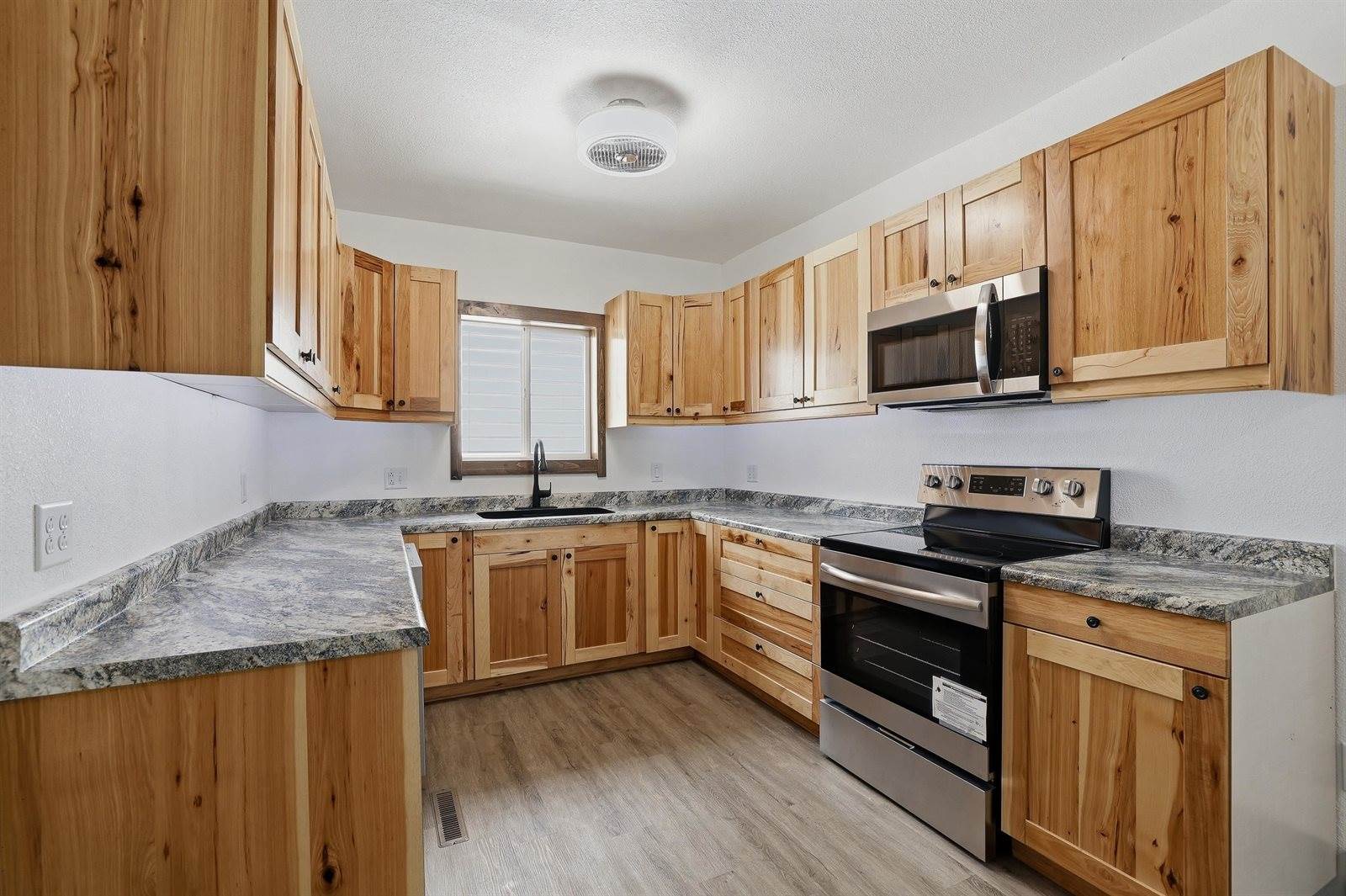 310 N Maple Avenue, Marshfield, WI 54449