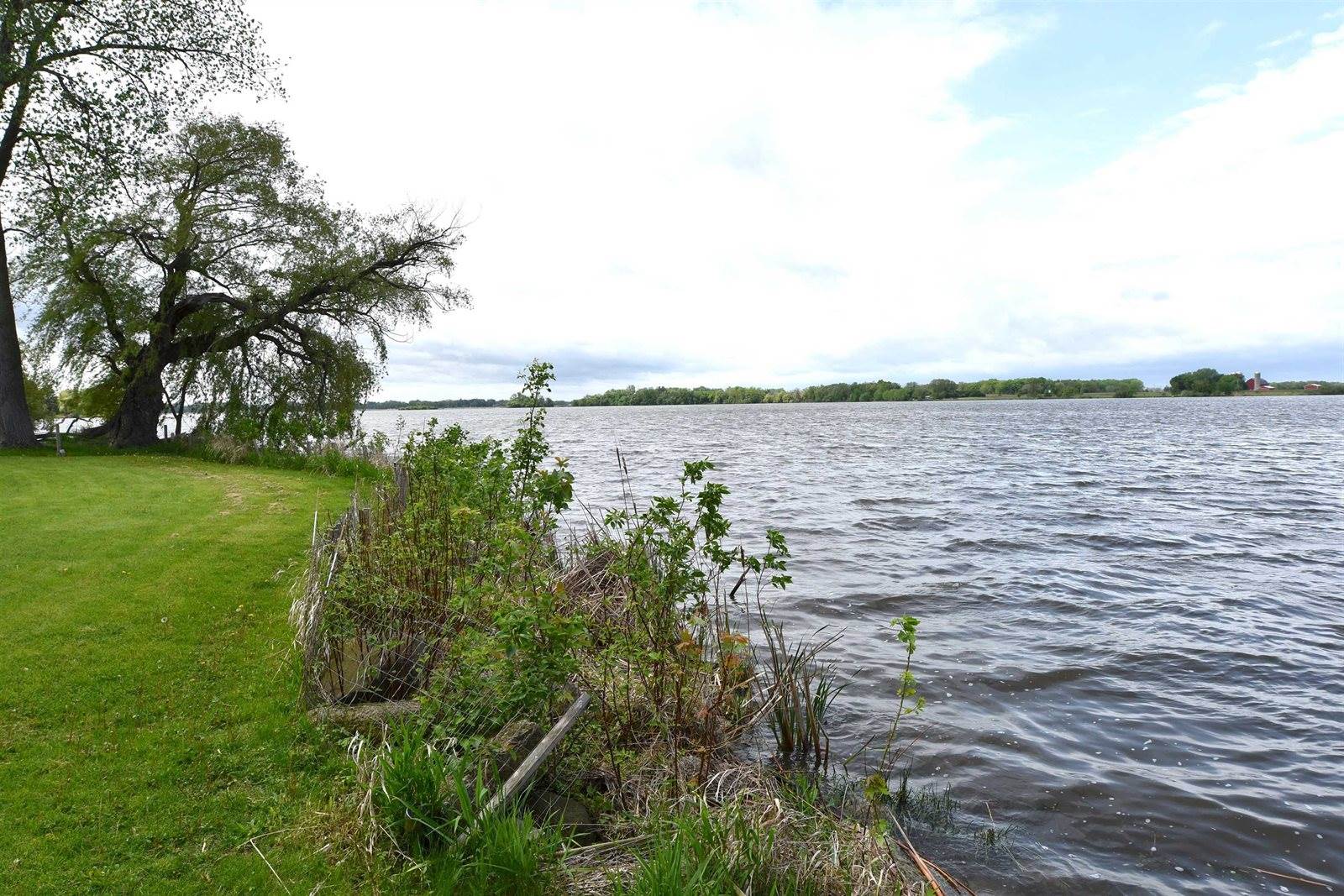 N9675 Northern, Fox Lake, WI 53933