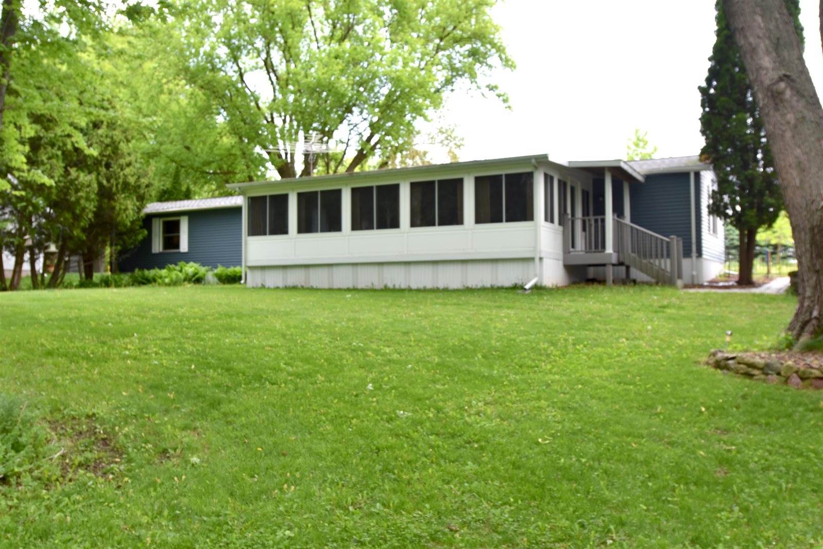 N9675 Northern, Fox Lake, WI 53933