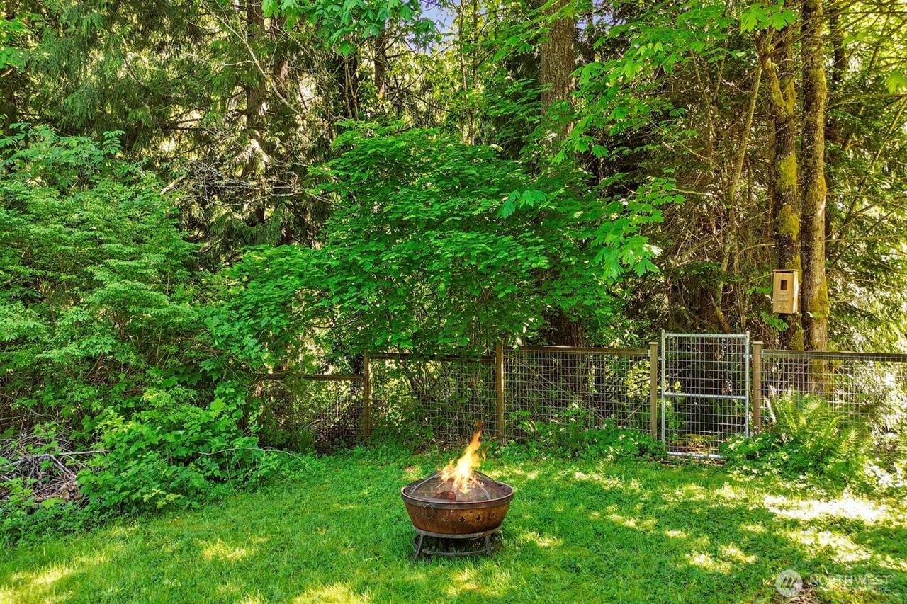 2070 Fairhaven Avenue, Bellingham, WA 98229