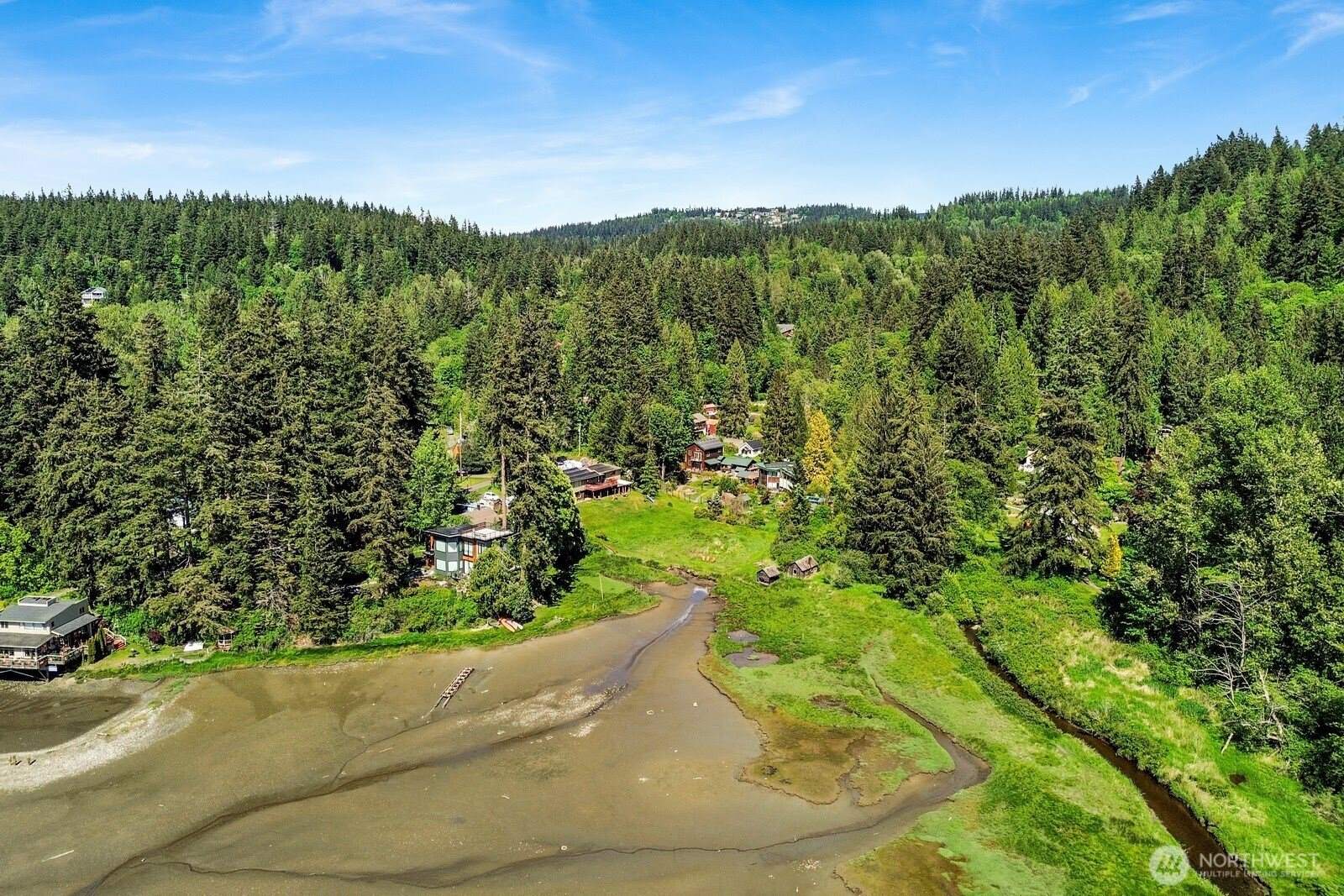2070 Fairhaven Avenue, Bellingham, WA 98229