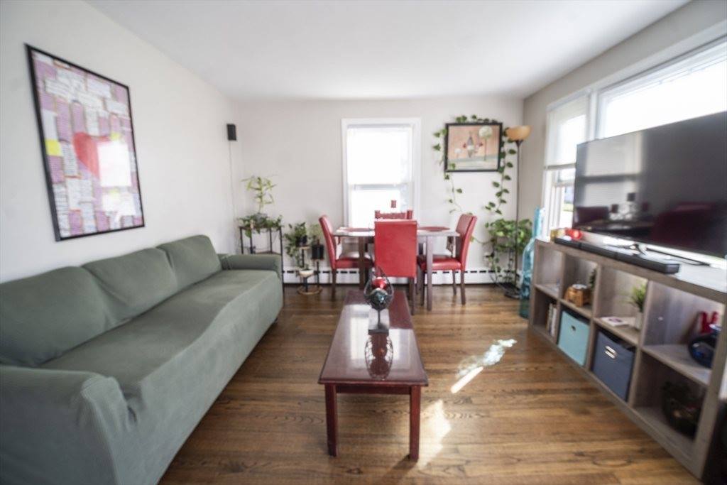85 Farnsworth, Springfield, MA 01107