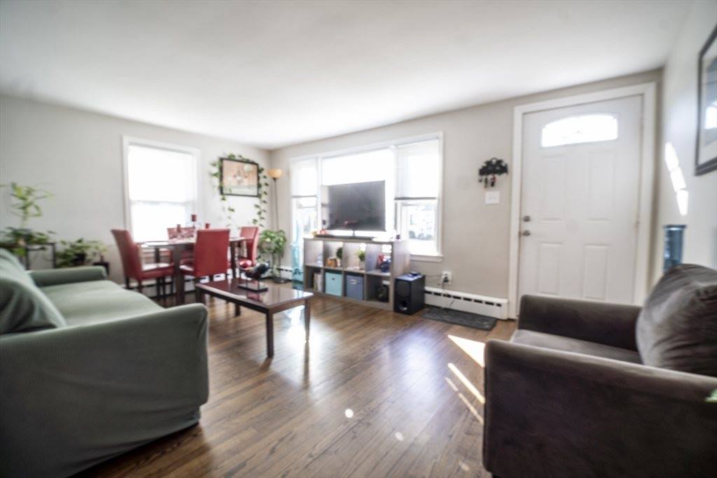 85 Farnsworth, Springfield, MA 01107