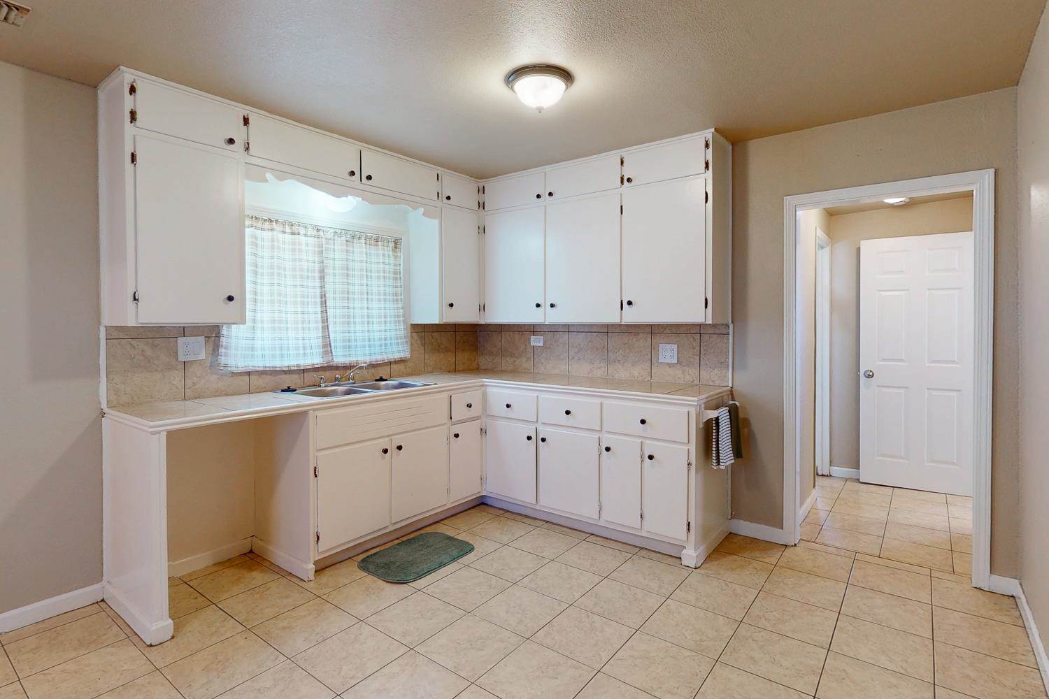 771 Orange Street, Yuba City, CA 95991
