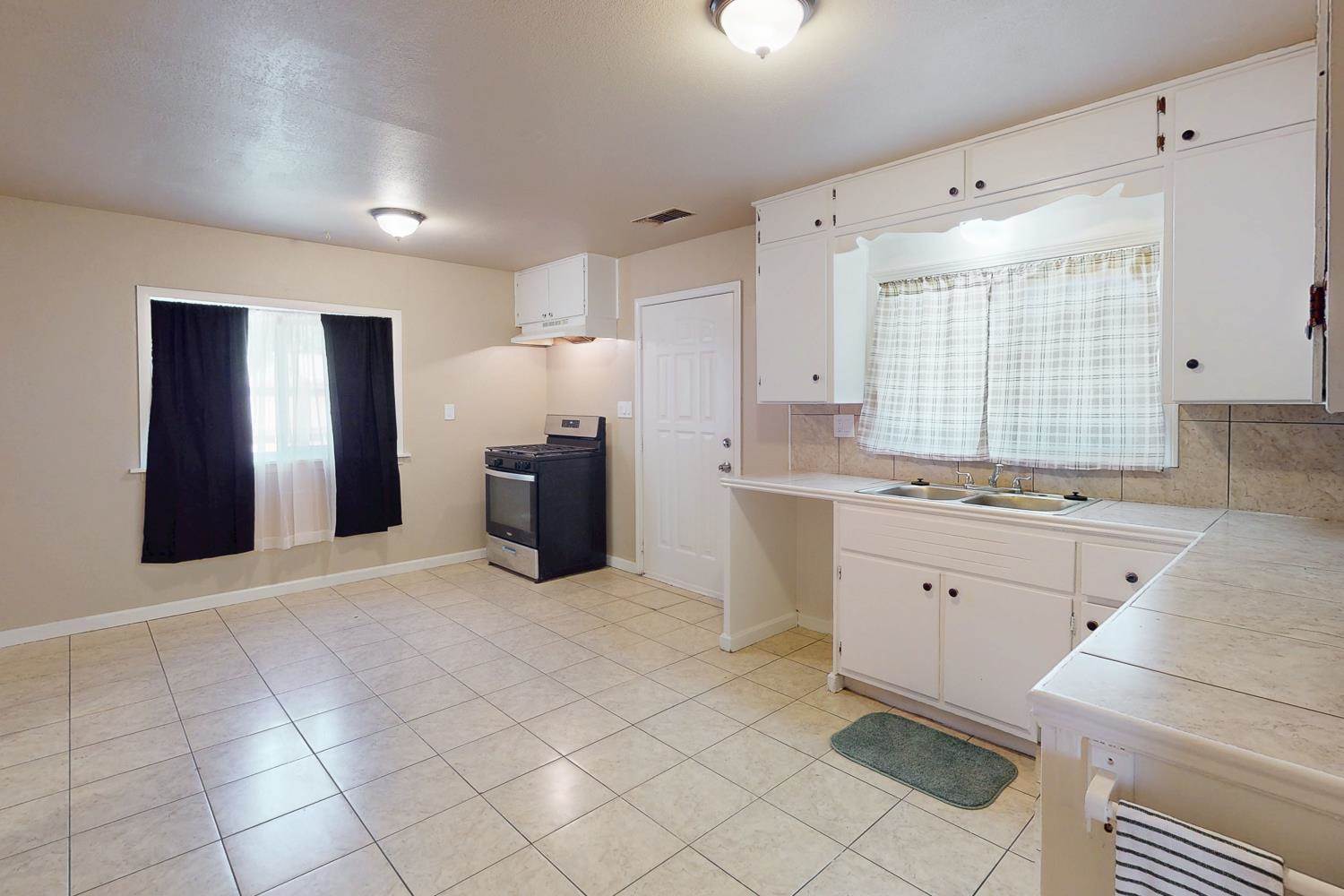 771 Orange Street, Yuba City, CA 95991