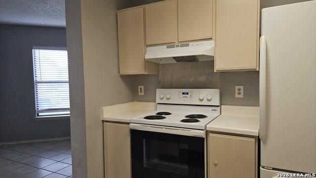 9943 Sunset Pl, San Antonio, TX 78245