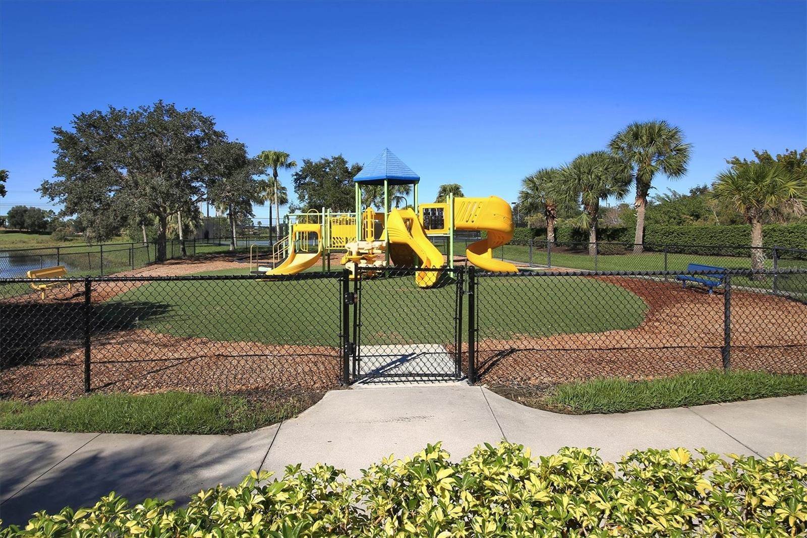 8222 Haven Harbour Way, Bradenton, FL 34212