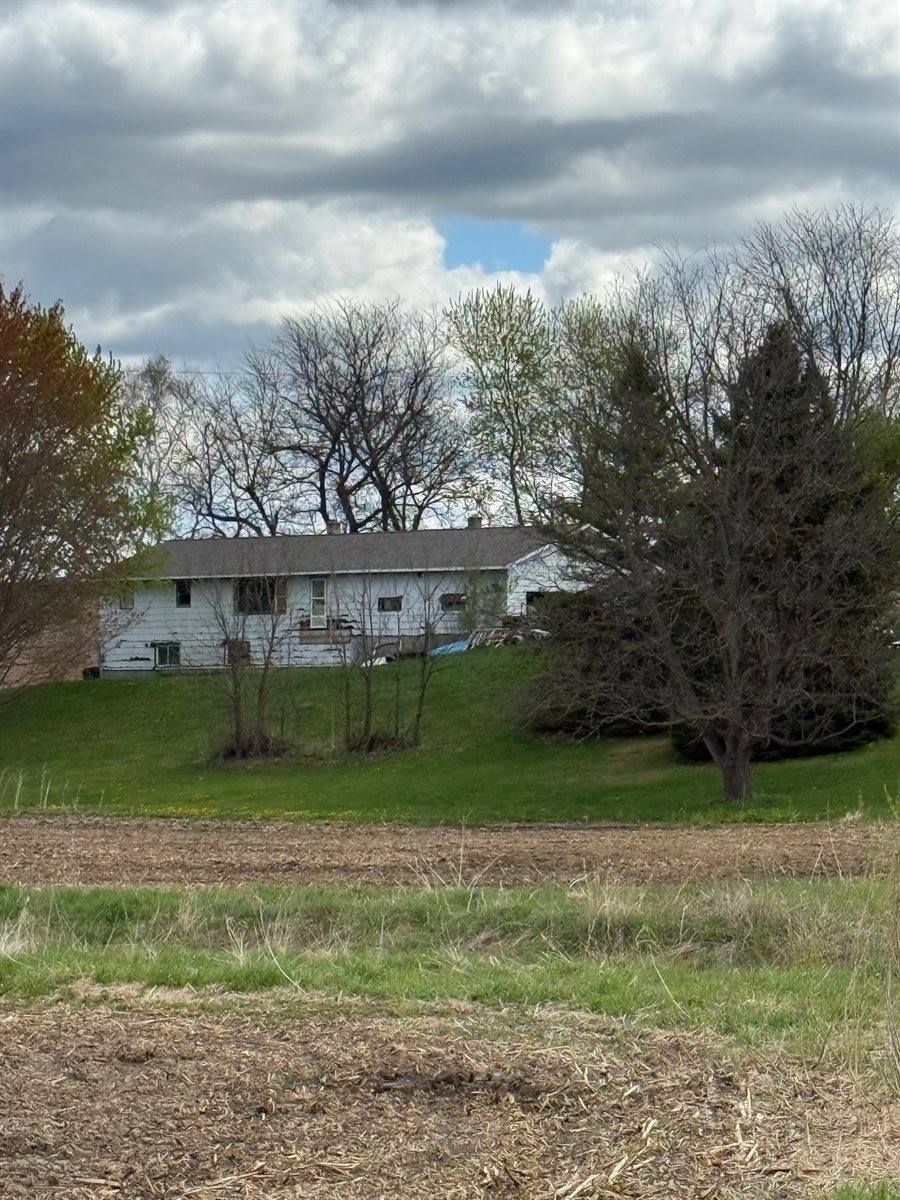N21938 Daffinson Lane, Ettrick, WI 54627