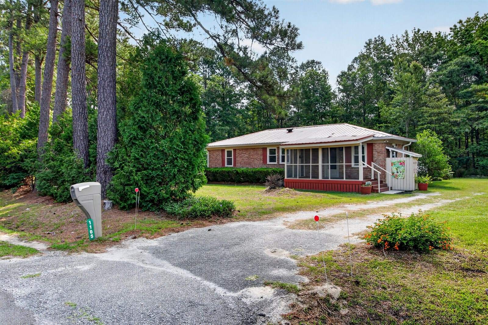 1105 County Line Road, Cross, SC 29436