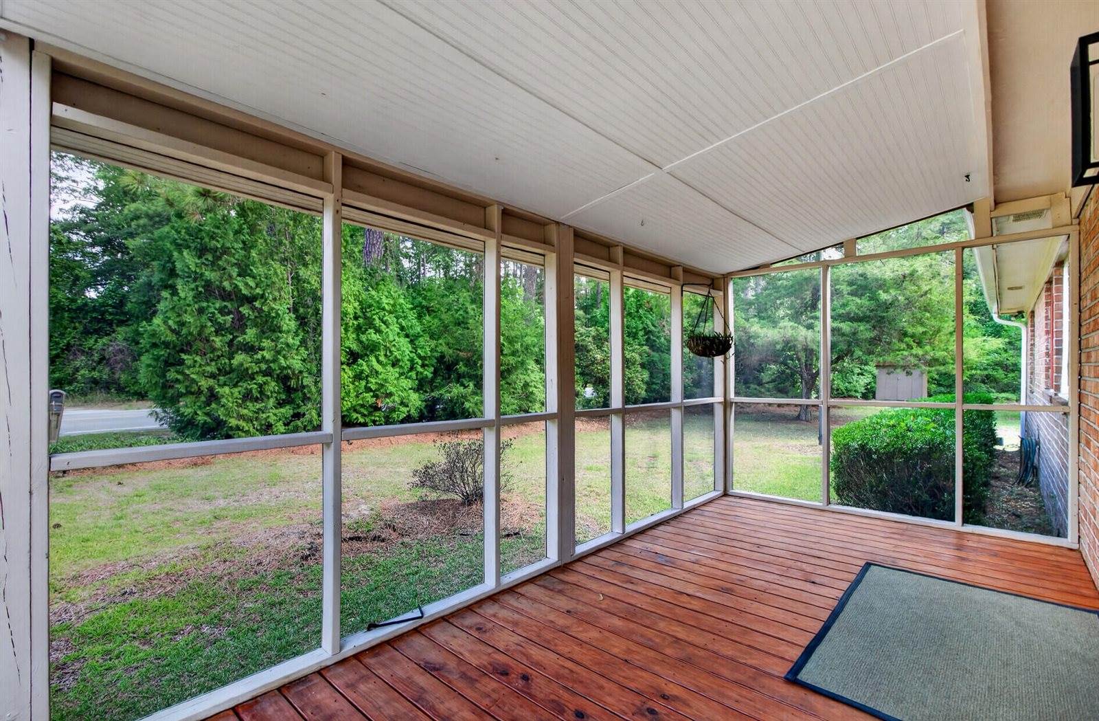 1105 County Line Road, Cross, SC 29436