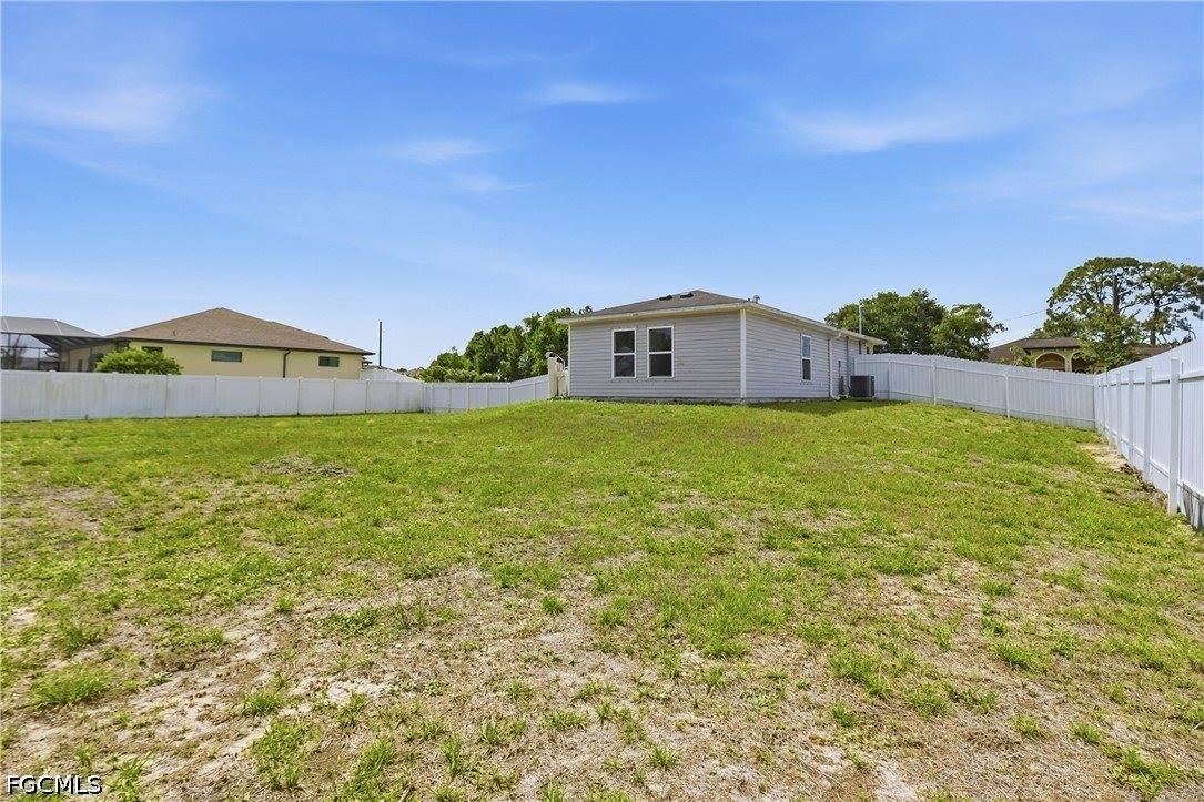 3824 17th Street West, Lehigh Acres, FL 33971