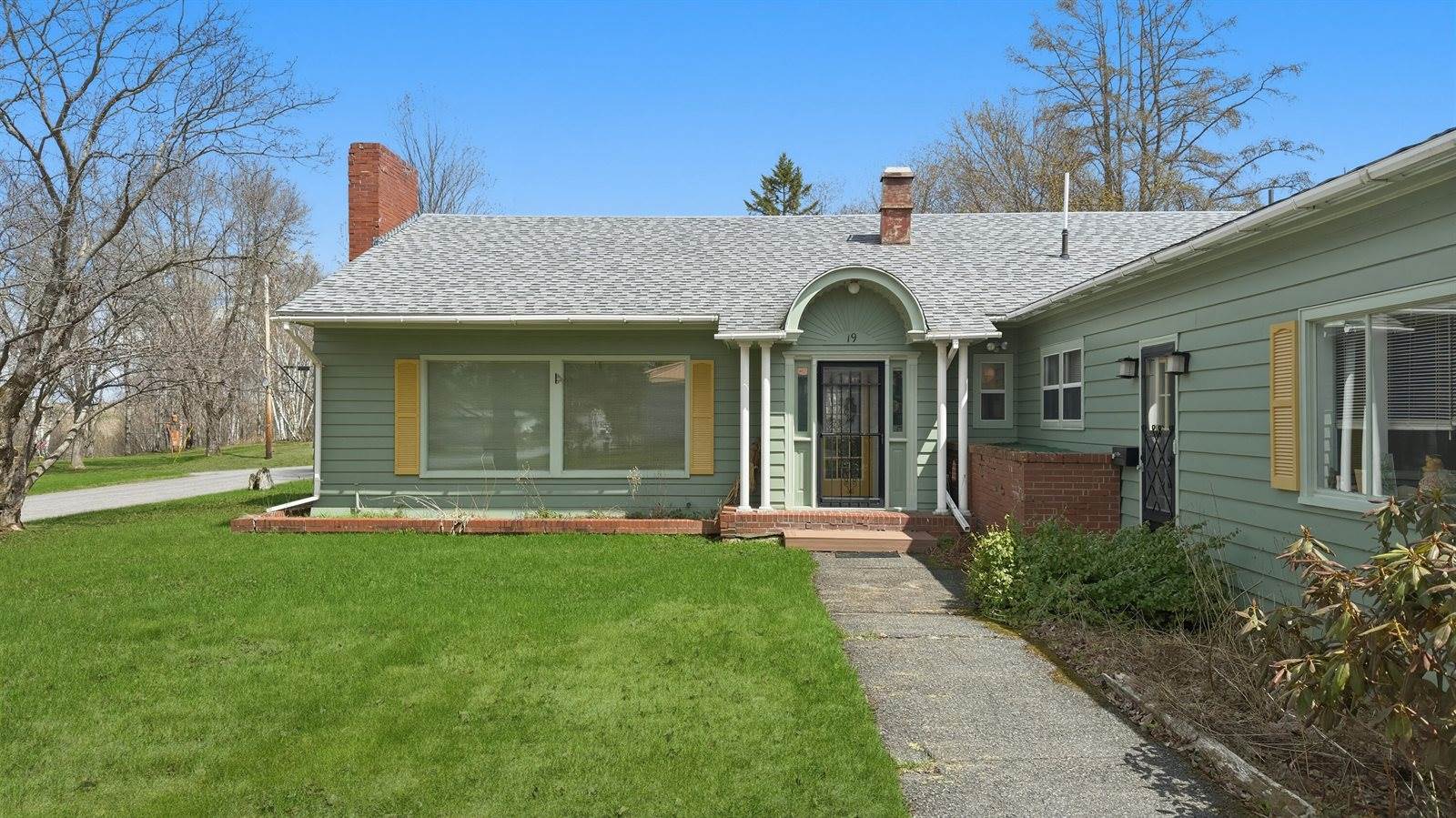 19 Macarthur Avenue, Caribou, ME 04736