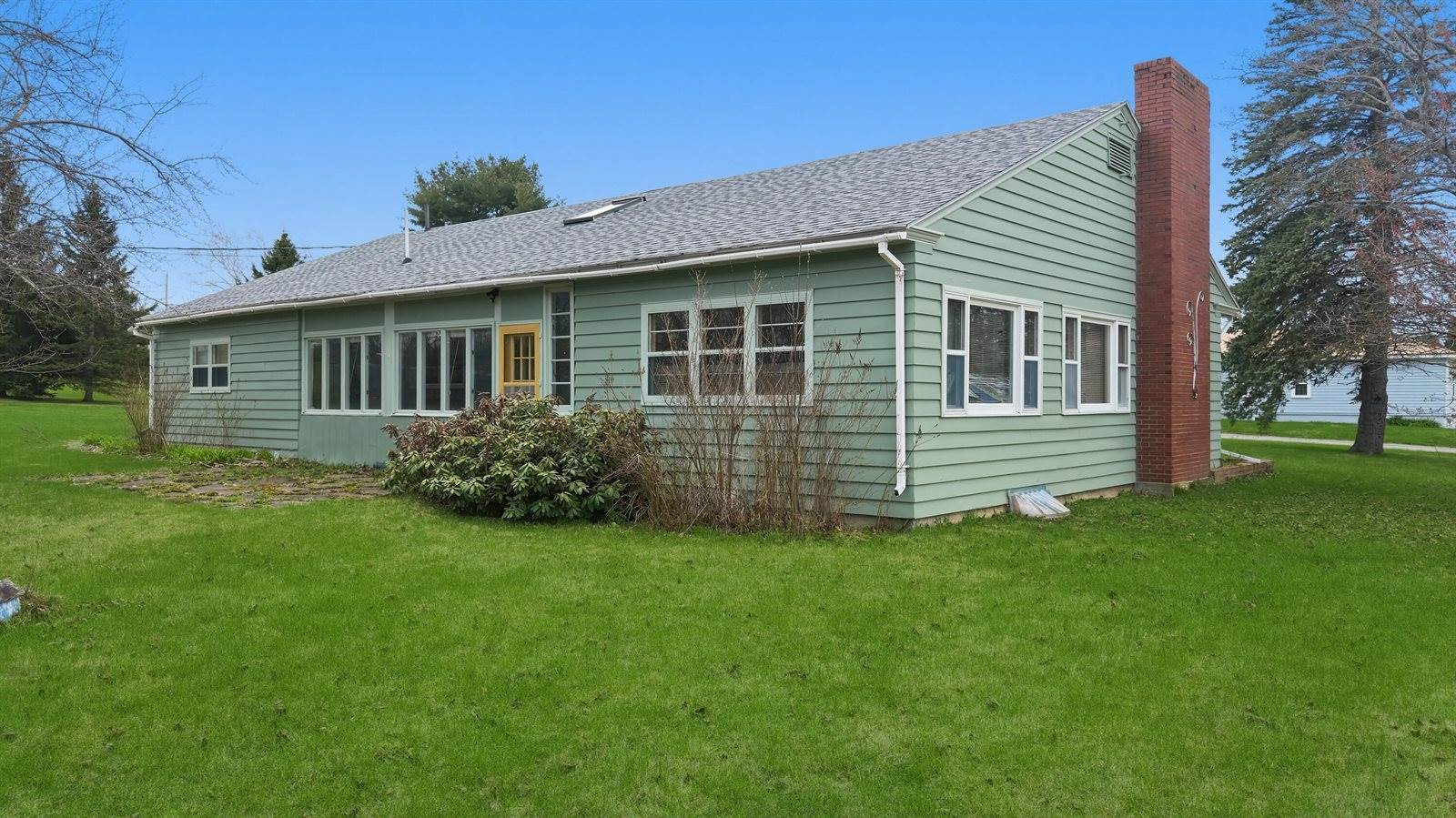 19 Macarthur Avenue, Caribou, ME 04736