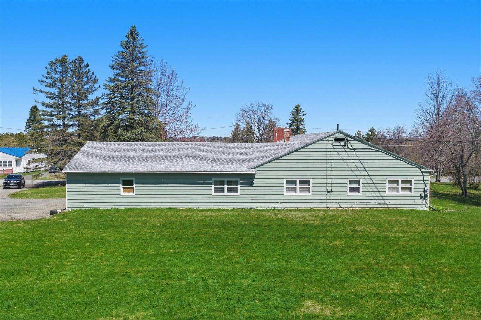 19 Macarthur Avenue, Caribou, ME 04736