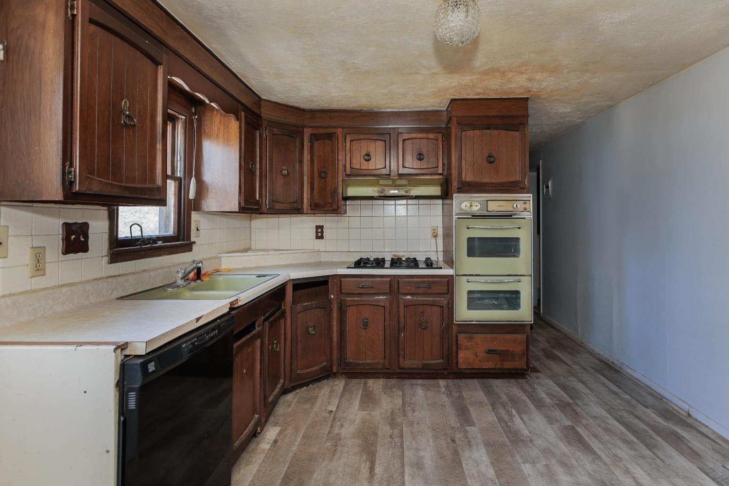 106 North Otoe Street, Satanta, KS 67870