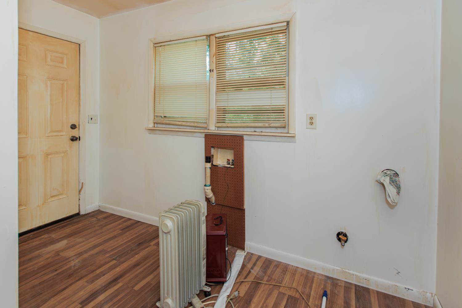 106 North Otoe Street, Satanta, KS 67870