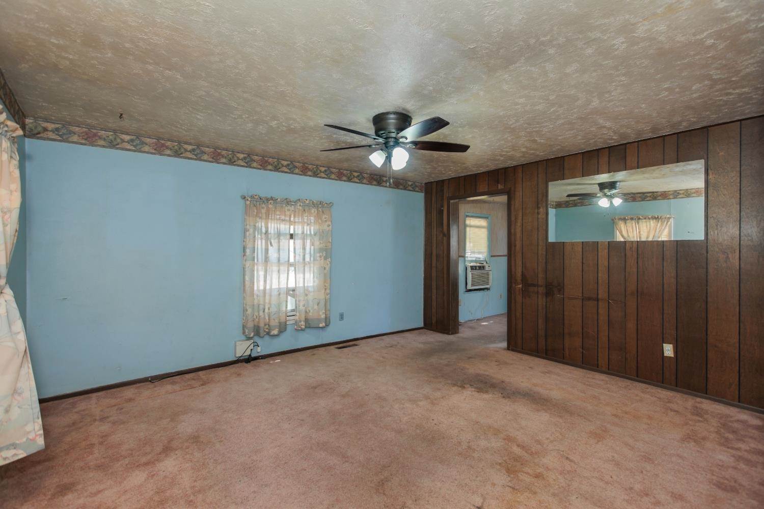 106 North Otoe Street, Satanta, KS 67870