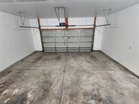 2204 S Webb Rd, Wichita, KS 67207