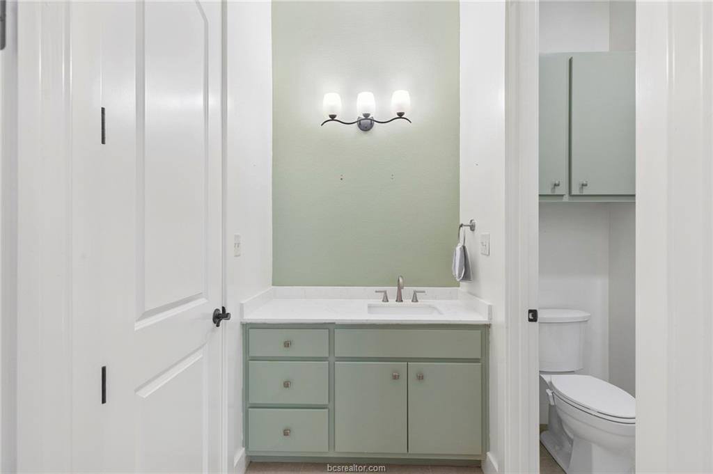 2833 Persimmon Ridge Court, Bryan, TX 77807