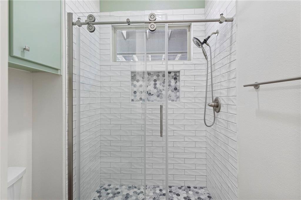 2833 Persimmon Ridge Court, Bryan, TX 77807