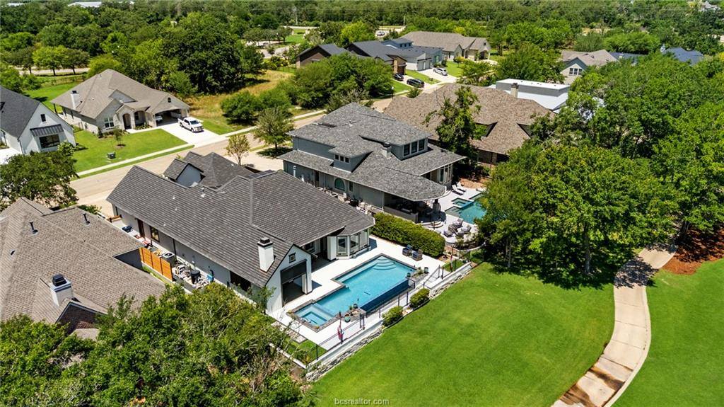 2833 Persimmon Ridge Court, Bryan, TX 77807